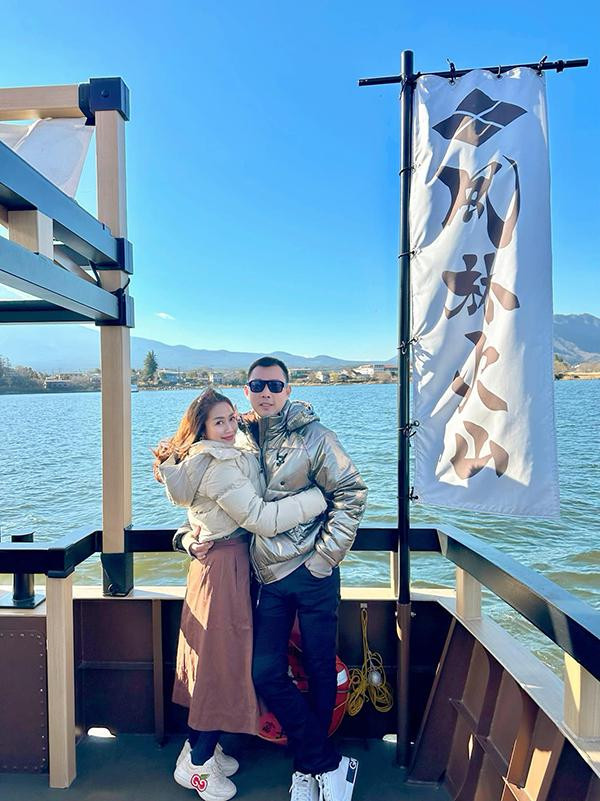 Mọi người nghe có thể thấy rất mắc cười nhưng đó là cả một sự thay đổi rất lớn, phù hợp với con người của tôi ở giai đoạn hiện tại", Ốc Thanh Vân tâm sự.