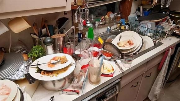 De biet phu nu o ban hay sach, nhin 