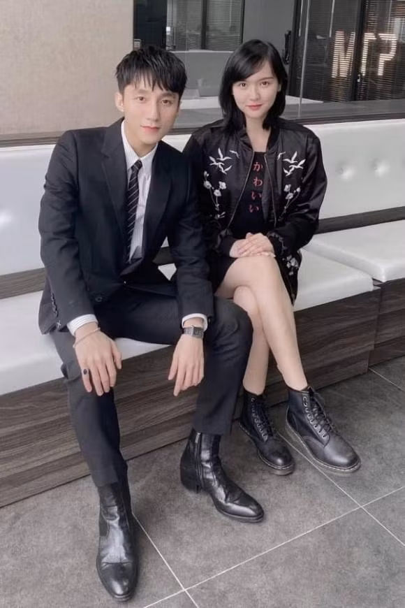 Sơn Tùng và Hải Tú bị nghi đang hẹn hò với nhau.