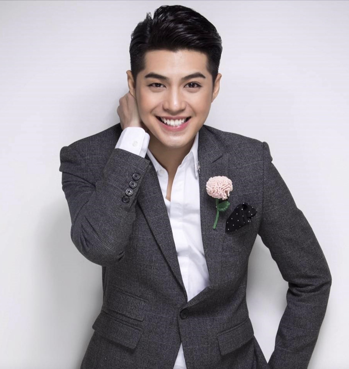 Cát-xê của những giọng ca đình đám showbiz Việt khi mới vào nghề - Hình 2 Cat-xe cua nhung giong ca dinh dam showbiz Viet khi moi vao nghe-Hinh-2