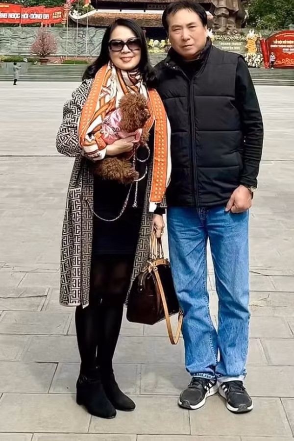 Vợ chồng NSND Thái Bảo và NSƯT Anh Tuấn chỉ có duy nhất một người con trai tên Nguyễn Bảo Anh. Trong cuộc sống gia đình, chị luôn tôn trọng ý kiến của chồng. Chuyện lớn chuyện nhỏ, vợ chồng cùng bàn bạc và quyết định. Vì cả hai vợ chồng đều làm nghệ thuật nên cuộc sống của cặp đôi cũng rất lãng mạn và nhẹ nhàng. Dù rằng sự nổi tiếng đôi khi cũng khiến cuộc sống riêng tư bị ảnh hưởng nhưng nhờ sự cảm thông, thấu hiểu của ông xã mà chị đều vượt qua và được sống trọn vẹn với đam mê.