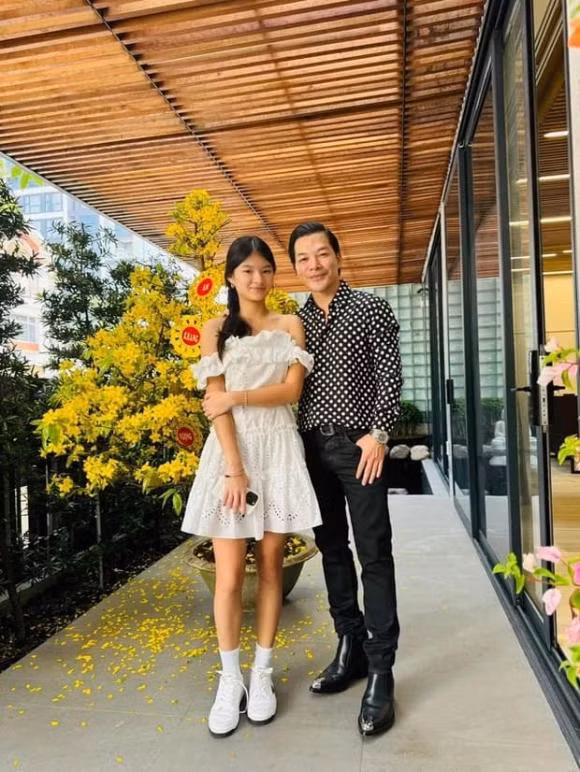 Con gai Truong Ngoc Anh cao vuot troi, dung mao xinh dep-Hinh-3