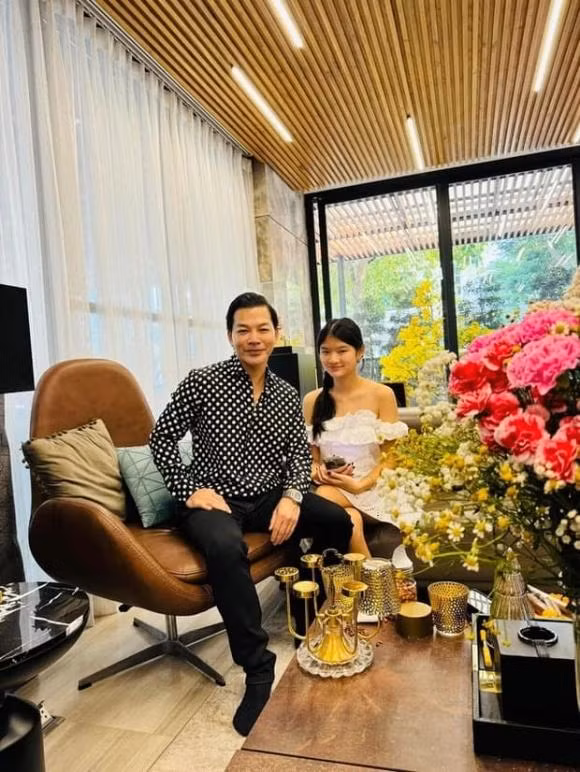 Con gai Truong Ngoc Anh cao vuot troi, dung mao xinh dep-Hinh-4