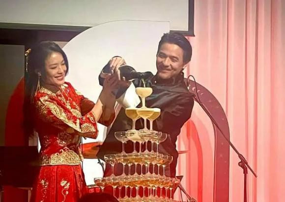 Thu Ky - Phung Duc Luan ky niem 8 nam ve chung mot nha-Hinh-2