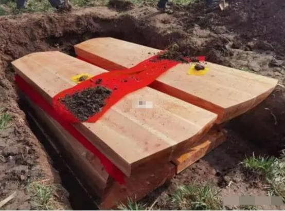 Nhưng một khi rời khỏi gia đình, một mình dấn thân ra ngoài, bạn sẽ phát hiện ra sức mạnh của một người quá có hạn, có rất nhiều việc muốn làm nhưng lại không thể làm được gì.