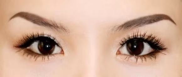 br/> Họ được tiếp xúc với những người quyền quý, có thể kết hôn với một gia đình giàu có. Những người này có suy nghĩ phóng khoáng, biết đối nhân xử thế, ăn nói có chuyên, mặt rạng ngời vui vẻ. Họ đi đâu cũng được người khác yêu quý, đặc biệt là những người lớn tuổi.