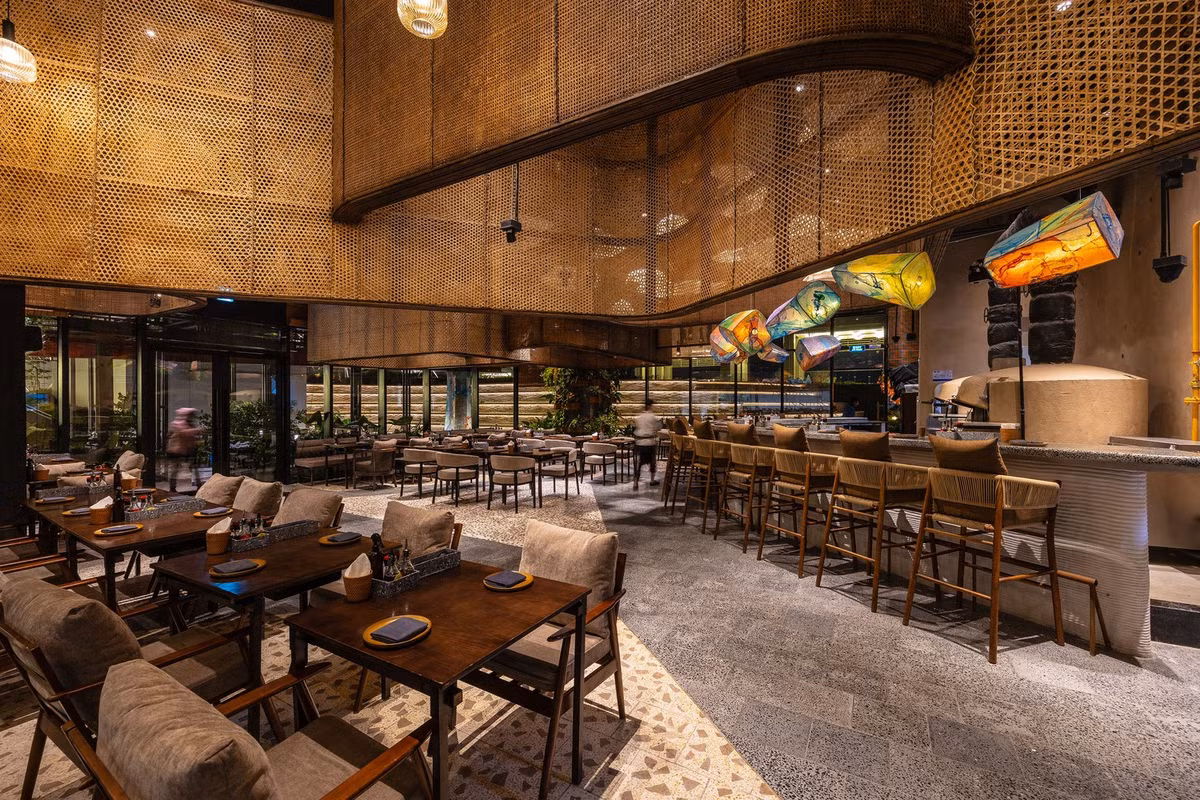 Thiết kế ưu tiên tính bền vững bằng cách tái sử dụng vật liệu từ rác thải xây dựng.