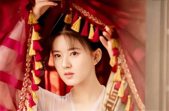 Vi sao dan ong thoi xua thich cuoi con gai 13, 14 tuoi?