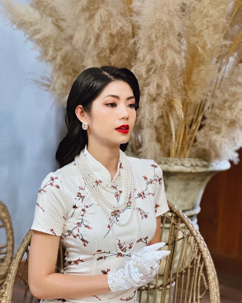 br/> Tuy nhiên, những năm gần đây, cô có sự bứt phá hơn nhờ những vai diễn nặng về tâm lý, đòi hỏi kỹ năng diễn xuất (Ảnh: Facebook nhân vật).