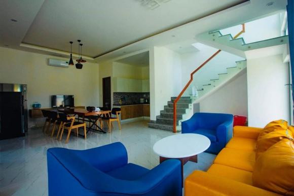 Bên trong villa của Bảo Thanh, dân tình trầm trồ về độ giàu - Hình 3 Ben trong villa cua Bao Thanh, dan tinh tram tro ve do giau-Hinh-3