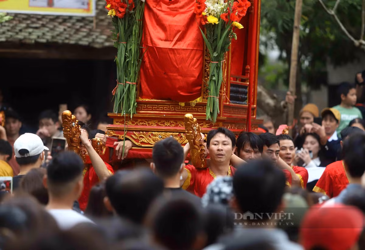 Hinh anh le hoi co 3 chiec kieu 