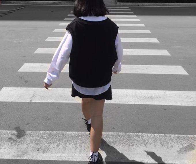 Chi nhin vao giay dep, dang di cung lo ra benh tat-Hinh-2