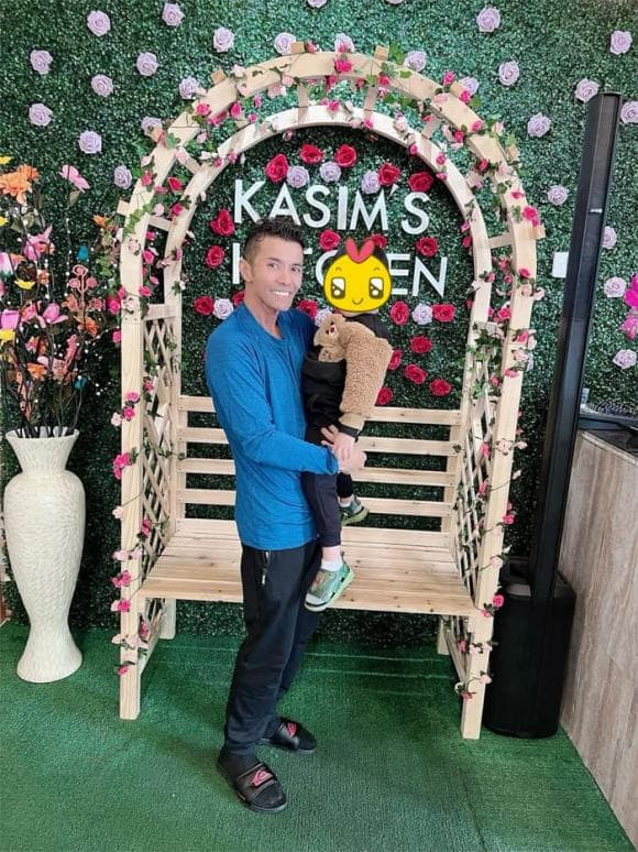 Kasim Hoang Vu lo goc nghieng gay om ai nhin cung thuong-Hinh-9