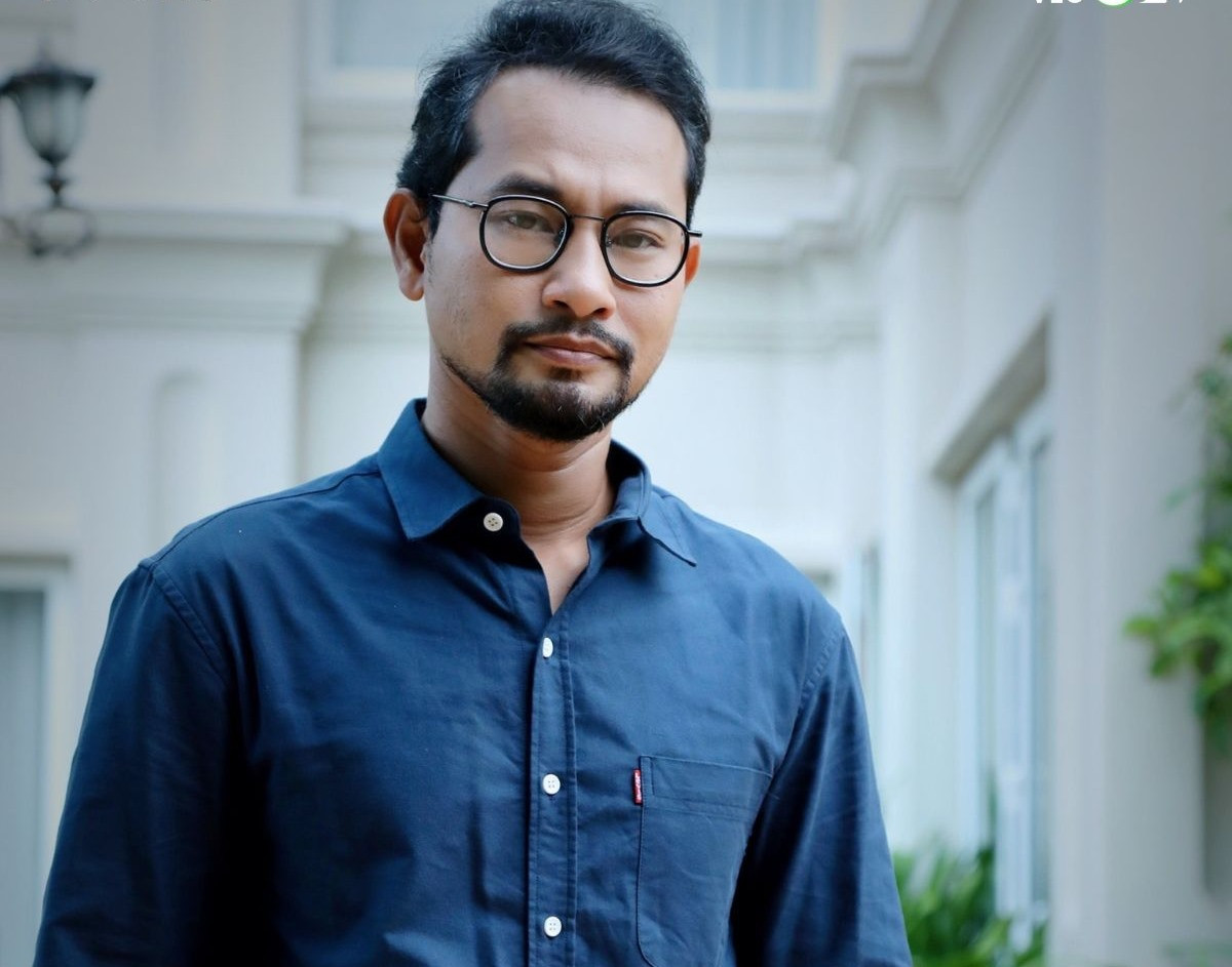 Nam diễn viên 40 tuổi vừa được phong NSƯT: Rời showbiz sang Canada Nam dien vien 40 tuoi vua duoc phong NSUT: Roi showbiz sang Canada