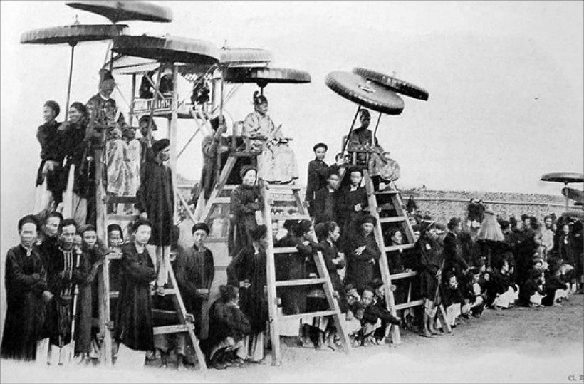 Chan dung nha khoa bang truy lap 25 van bia Tien si-Hinh-3