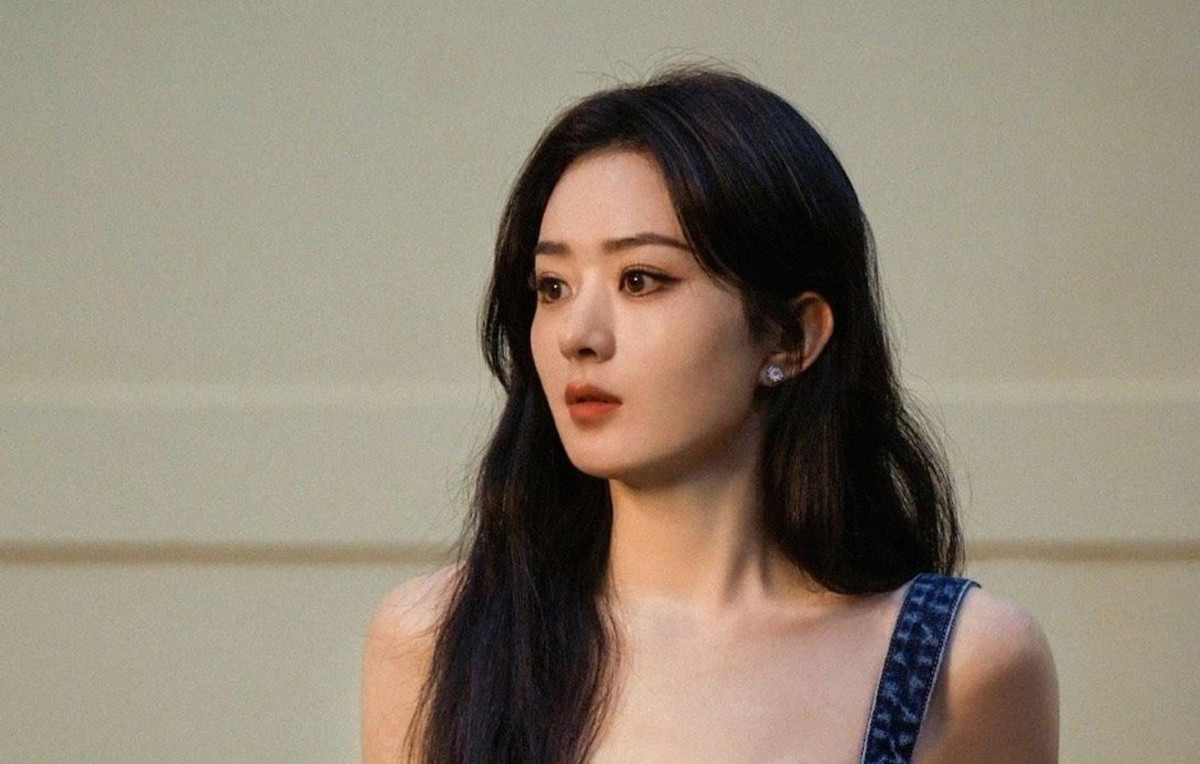 Đây là nét tướng xấu của người phụ nữ, người này rất gian xảo, hay lợi dụng người khác và tâm địa không ngay thẳng.