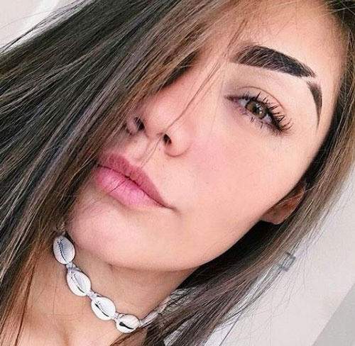 Đây cũng là tướng số của người phụ nữ tuyệt tình, thích so đo tính toán và chỉ biết đến lợi ích của bản thân. Nếu lấy phải người phụ nữ này gia đình lục đục, đàn ông sẽ khổ cả đời.