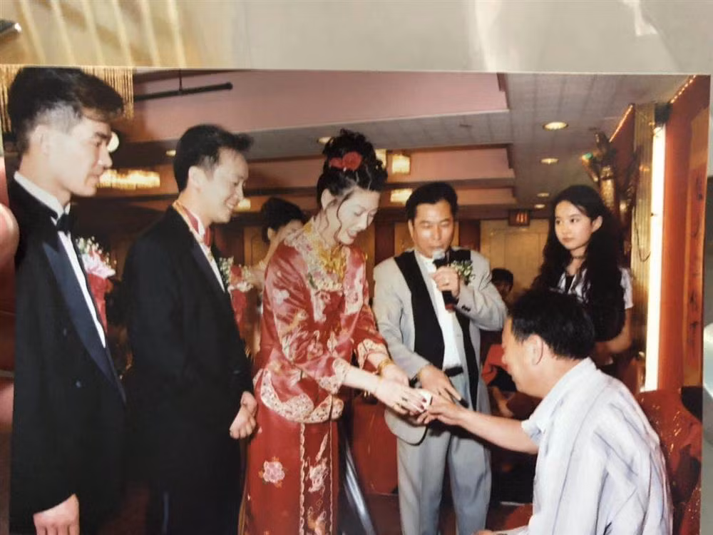 Buc anh 24 nam truoc cua Luu Diec Phi gay sot-Hinh-2