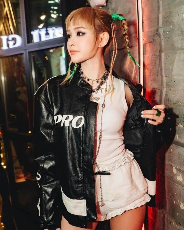 Bi chat van 'dang lam nghe gi', Hien Ho len tieng