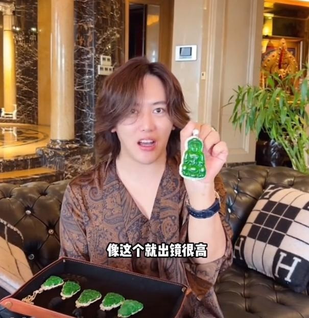 Trung Quoc cam song nguoi noi tieng pho truong tai san-Hinh-2