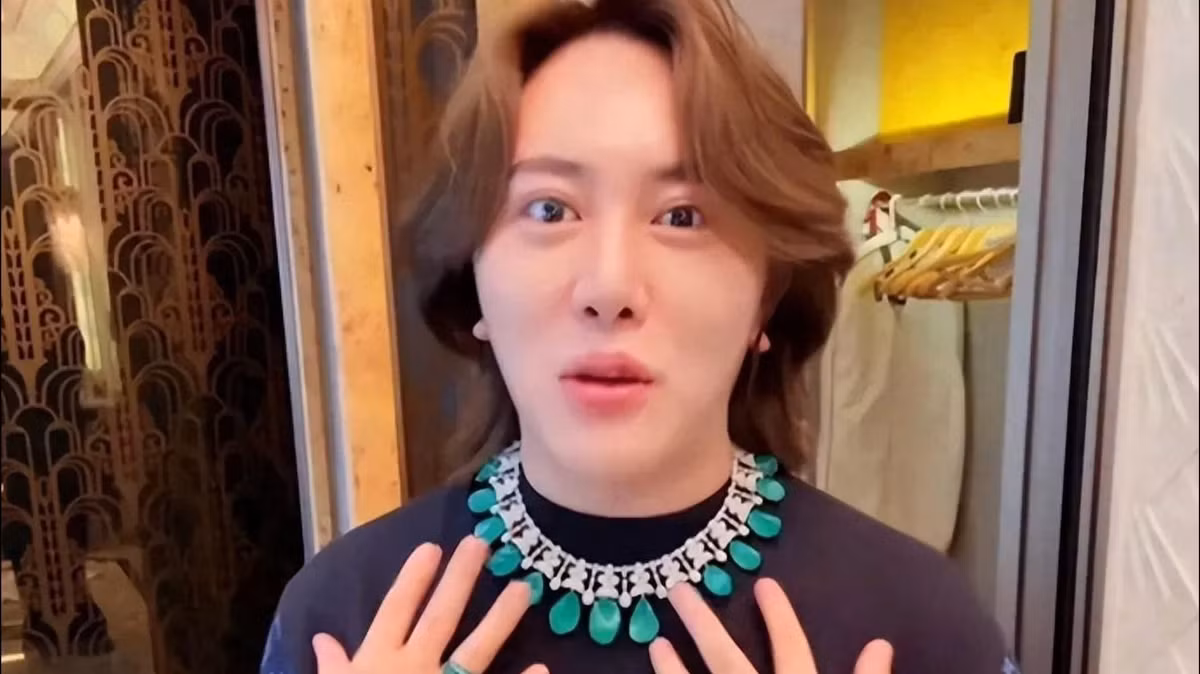 Trung Quoc cam song nguoi noi tieng pho truong tai san