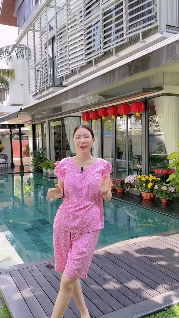 Trai nghiem song o khu nha giau Malaysia cua nang dau Viet