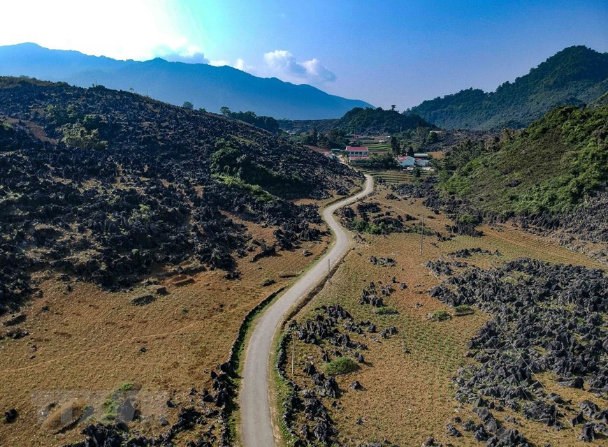 Choi dau, an gi khi kham pha Dien Bien?-Hinh-6