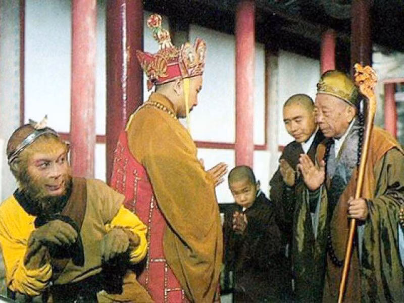 Quyền năng của 2 pháp bảo Đường Tăng trong Tây Du Ký 1986 - Hình 6 Quyen nang cua 2 phap bao Duong Tang trong Tay Du Ky 1986-Hinh-6