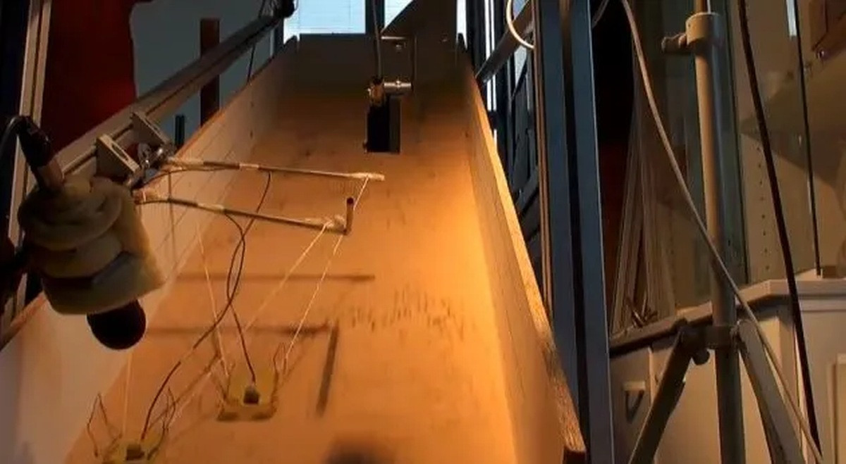 Vì sao một số sa mạc có thể phát ra âm thanh kỳ quái? - Hình 3 Vi sao mot so sa mac co the phat ra am thanh ky quai?-Hinh-3