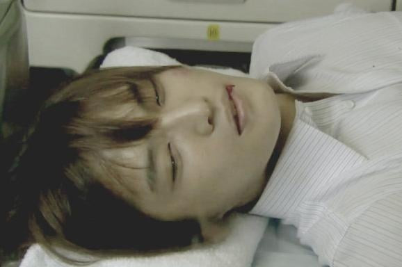 Tại sao con người thường rơi nước mắt trước khi qua đời - Hình 2 Tai sao con nguoi thuong roi nuoc mat truoc khi qua doi-Hinh-2