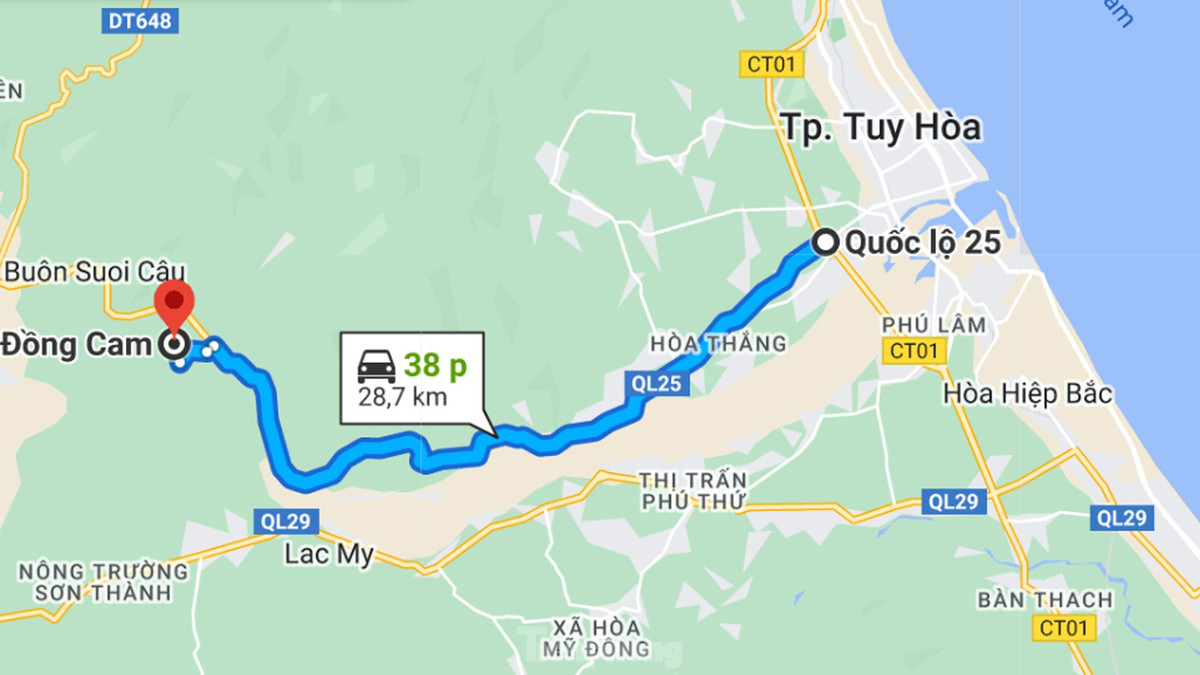 Đập Đồng Cam Phú Yên nằm cách trung tâm thành phố Tuy Hòa khoảng chừng 35 km. Nếu xuất phát từ trung tâm thành phố, chúng ta chỉ cần đi thẳng dọc theo tuyến đường Quốc Lộ 25 đến với xã Hòa Định Tây.