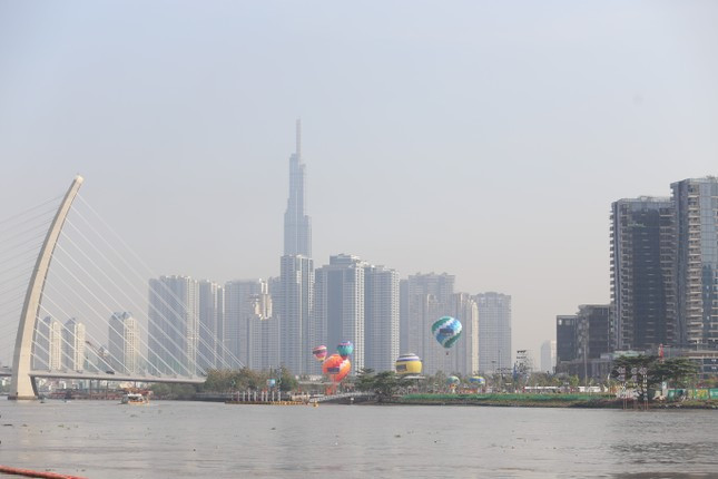 Cũng là một điểm nhấn đón Tết Dương lịch 2024, TP Thủ Đức tổ chức tuần lễ văn hóa - nghệ thuật - trải nghiệm với chuỗi hoạt động đa dạng, đa sắc màu tại Công viên bờ sông Sài Gòn, phường Thủ Thiêm. Tuần lễ sẽ khép lại với màn countdown chào đón năm mới 2024 diễn ra từ chiều tối 31/12/2023.