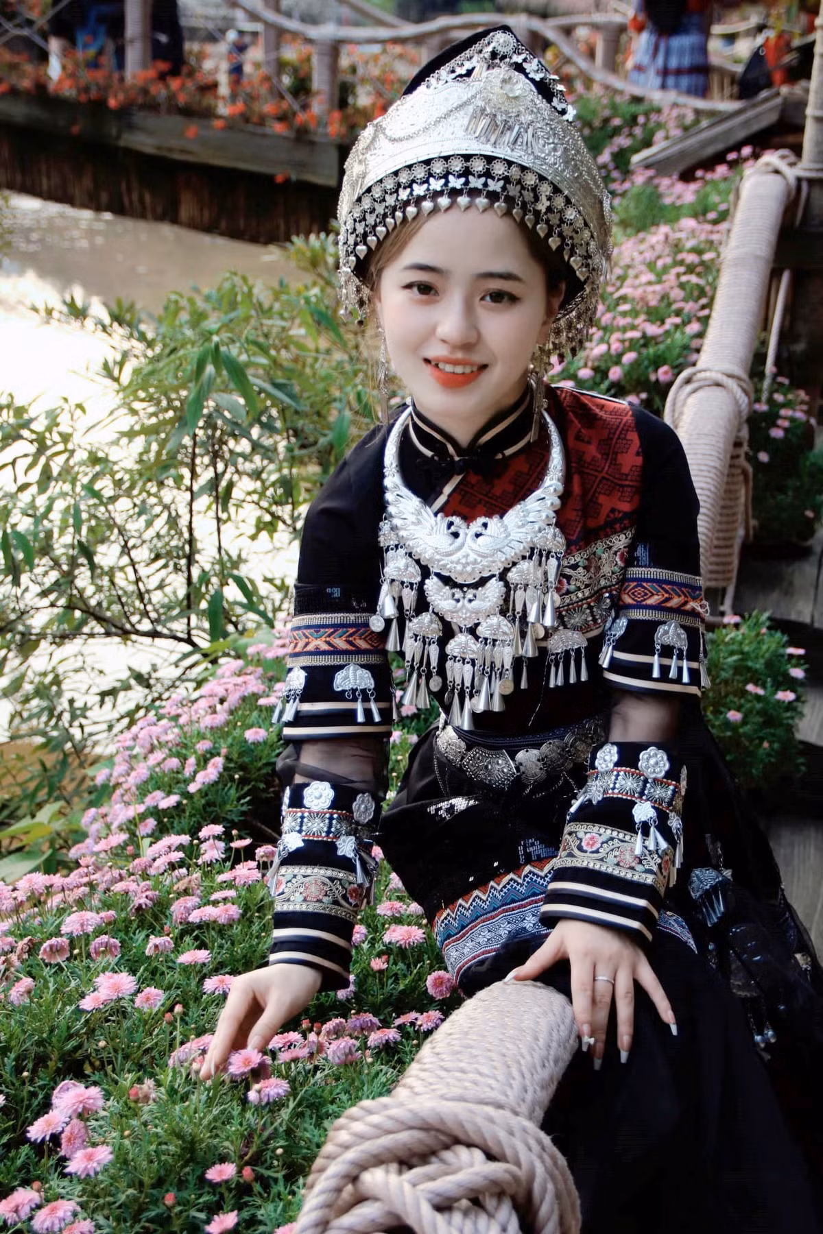 Nhan sac trong veo cua co be ban le Ha Giang-Hinh-2