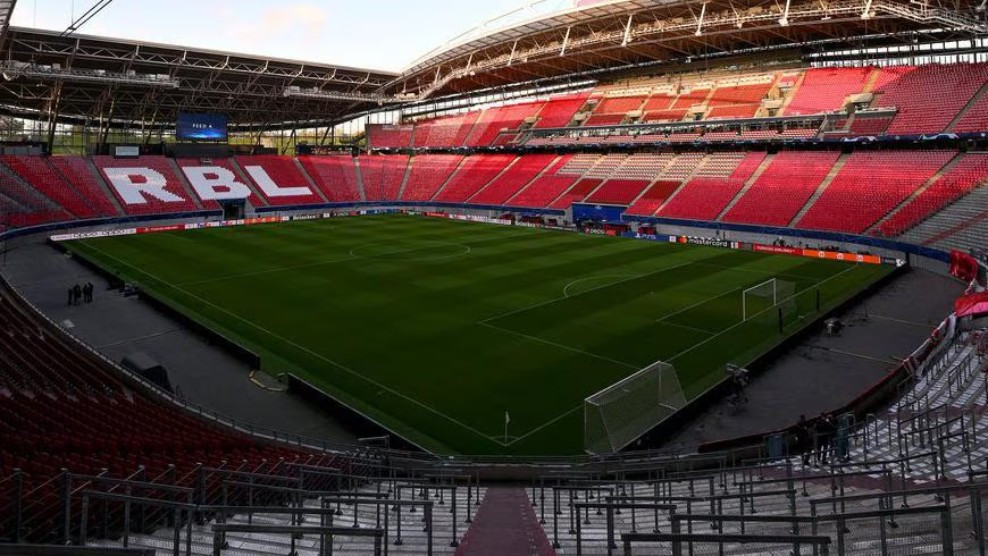 Là sân nhà của đội bóng Bundesliga RB Leipzig, sân vận động Leipzig được xây dựng lại từ sân vận động Zentralstadion cũ, hoàn thành vào năm 2004. Nơi diễn ra các trận đấu tại Euro 2024: Sân vận động Leipzig