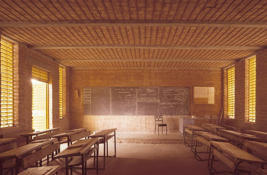 Noi truong hoc khong dieu hoa van mat me giua nang 40 do C