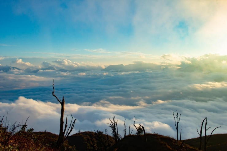 Kham pha Lao Than, diem san may tuyet dep-Hinh-3