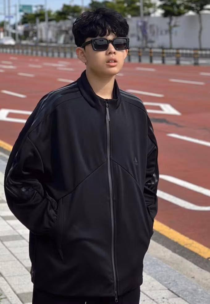 Quy tu nha Truong Quynh Anh cao 1m8 vuot me-Hinh-7