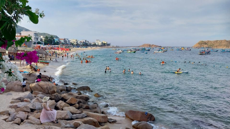 Nhon Hai huong den mot “lang chai xanh”