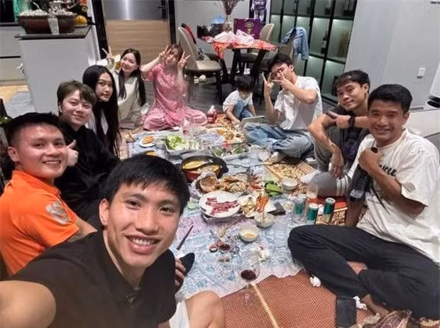 Doan Hai My vang mat khi hoi WAG than thiet cung Hoa Minzy-Hinh-4