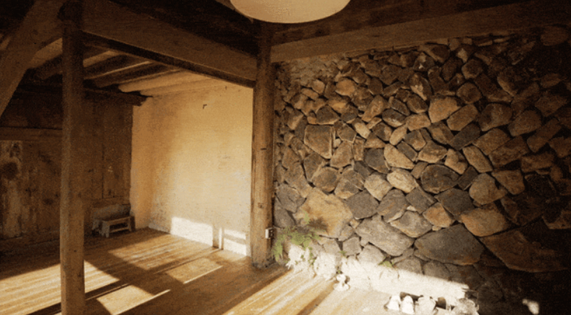 Chan pho, 6 thanh nien bo viec luong cao len nui dung “biet phu“-Hinh-4