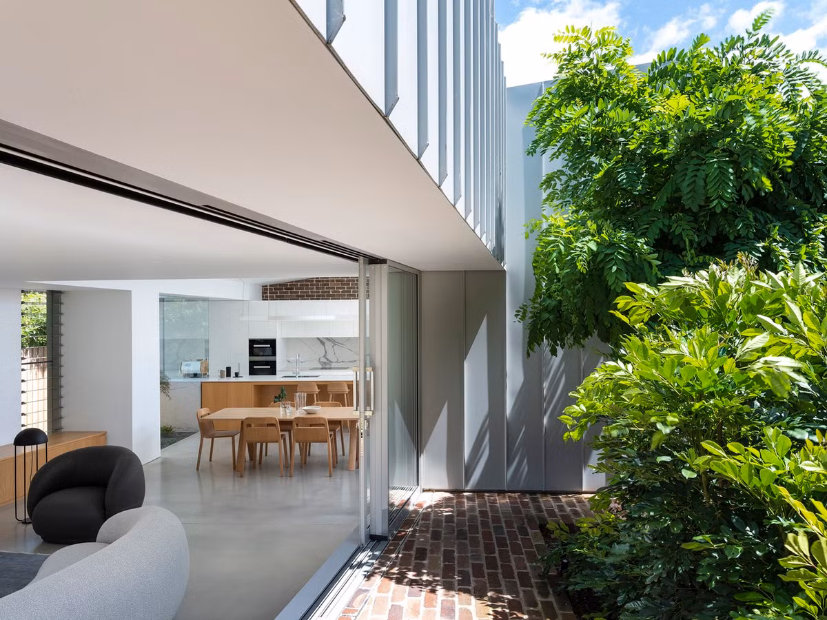 Vo chong tre cai tao cong trinh do nat thanh ngoi nha mo uoc-Hinh-5