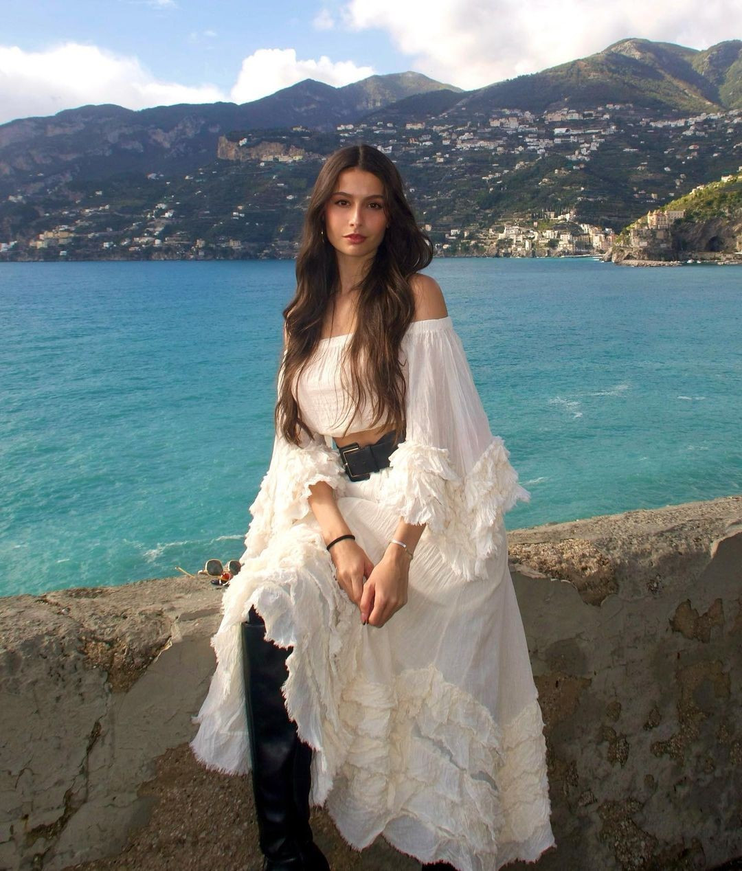 Carolina Mia Gomez năm nay 26 tuổi, là người mẫu, diễn viên.