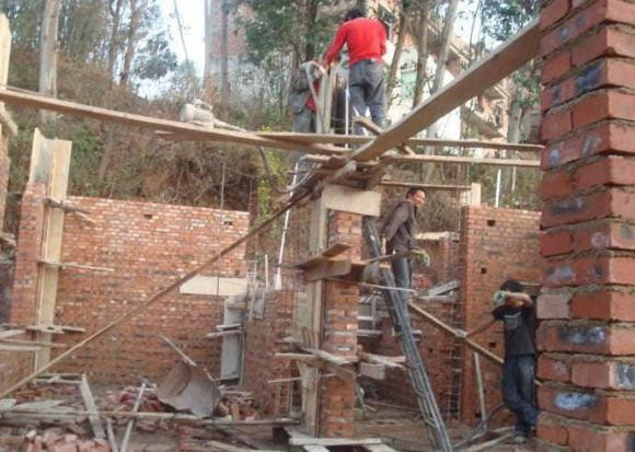 To tien co cau: “50 tuoi khong xay nha, 60 tuoi khong trong cay