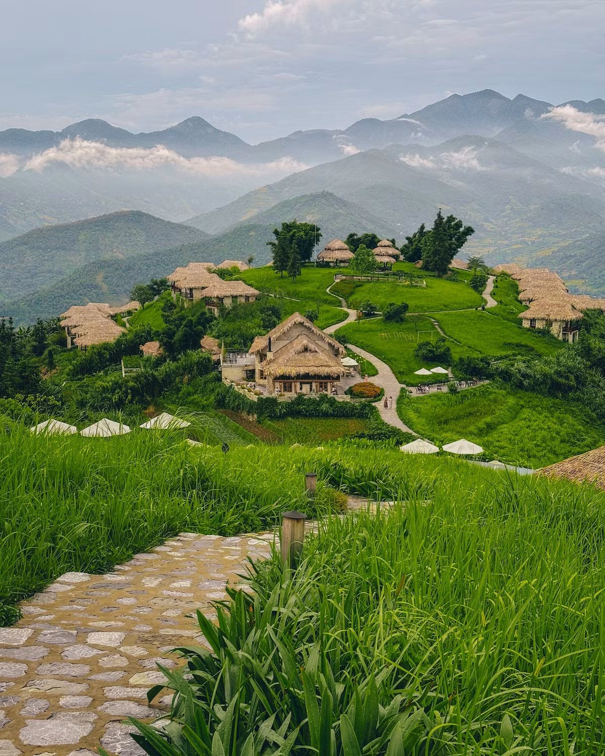 Tham “ngoi nha tren may” giua nui rung Tay Bac-Hinh-8