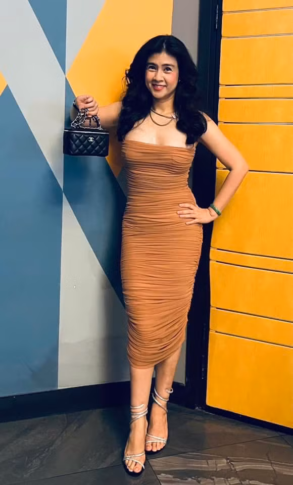 Nhan sac xinh dep cua “nu hoang phong ve” sau 12 nam ly hon-Hinh-3