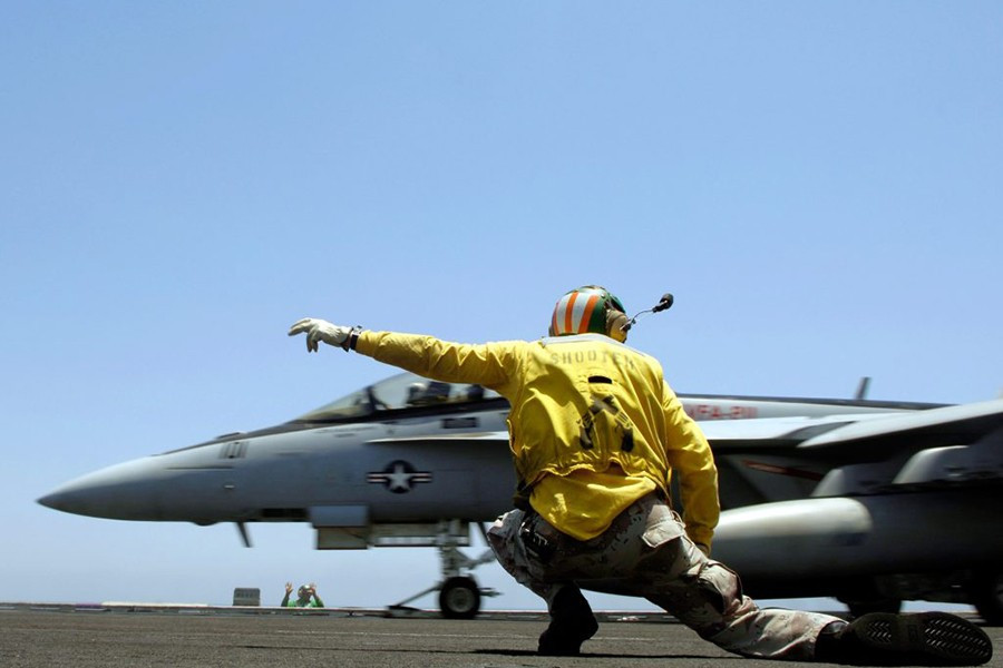 Với họ, công việc này là một khía cạnh khác của thế giới hàng không và kiểm soát các hoạt động bay. Theo Business Insider.