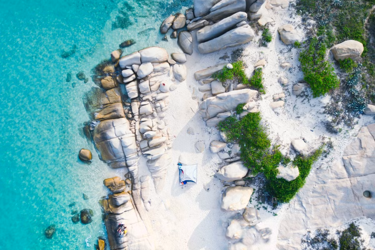 Du khach hoa mat, chay da van hao hung di du lich he