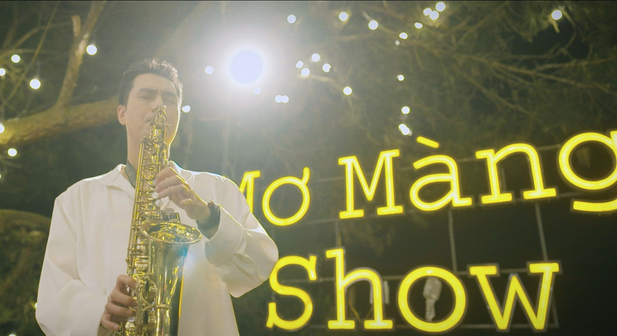 Viet Anh muon o canh nguoi phu nu dem den binh yen