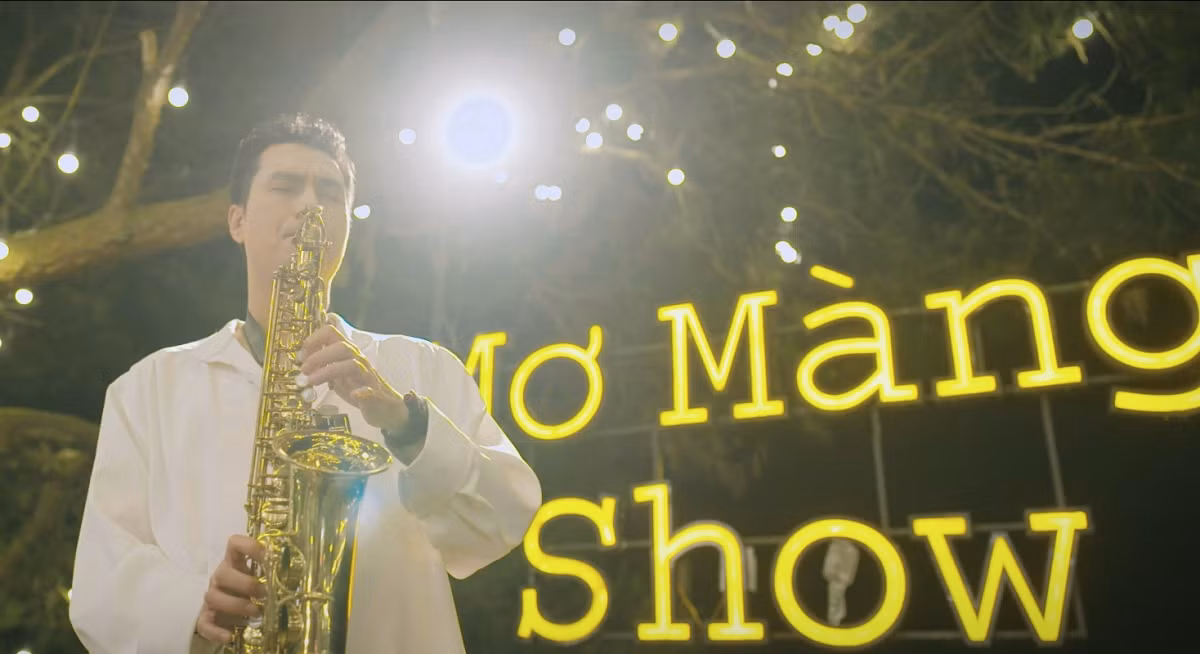 Viet Anh muon o canh nguoi phu nu dem den binh yen