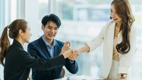 Sau Tết 2024, một số người sẽ thoát khỏi u ám, đón ánh sáng. Chuyên trang tử vi tổng hợp 12 con giáp, trong đó mèo, ngựa, khỉ có tài sản tăng vọt. Đặc biệt dưới sự hướng dẫn của các chuyên gia, sự nghiệp của họ sẽ thăng hoa, tài sản và thu nhập của họ sẽ vô cùng lạc quan.